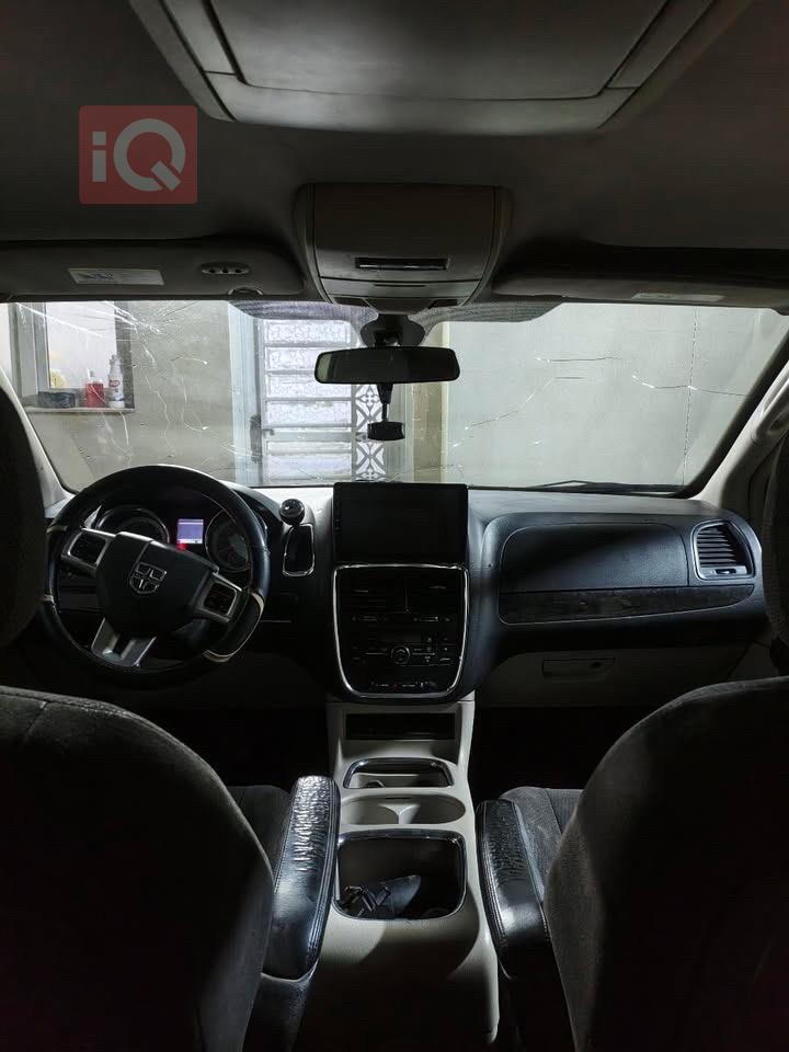 دودج جراند كارافان